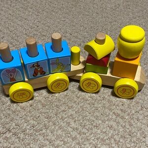 Melissa and Doug Disneys Winnie the Pooh Wooden Train with building blocks toy